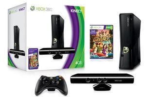 Kinect, la nouvelle Xbox 360 Slim, et un vieux fossile, une manette.