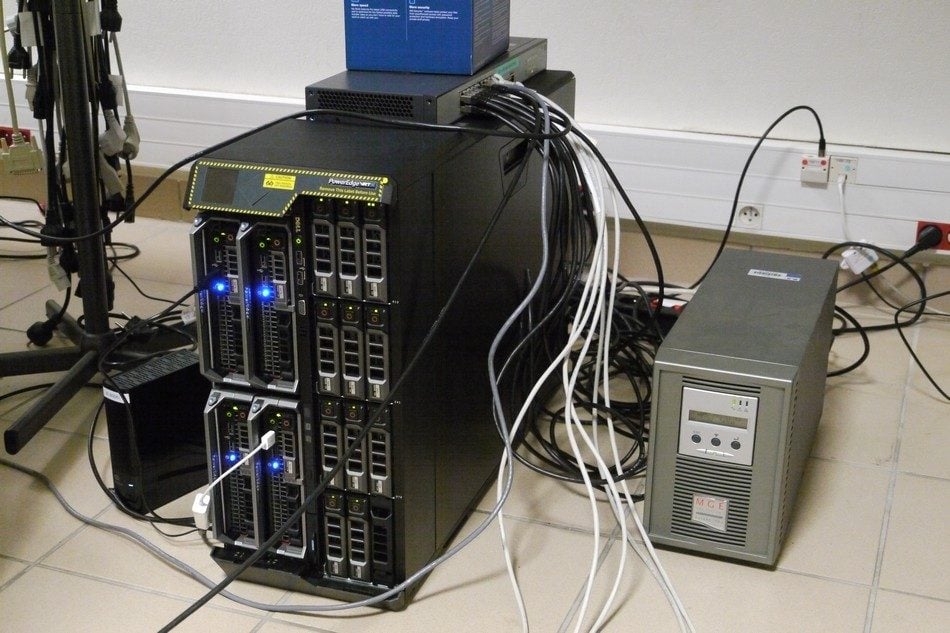 Toute la simulation tient sur ce système.