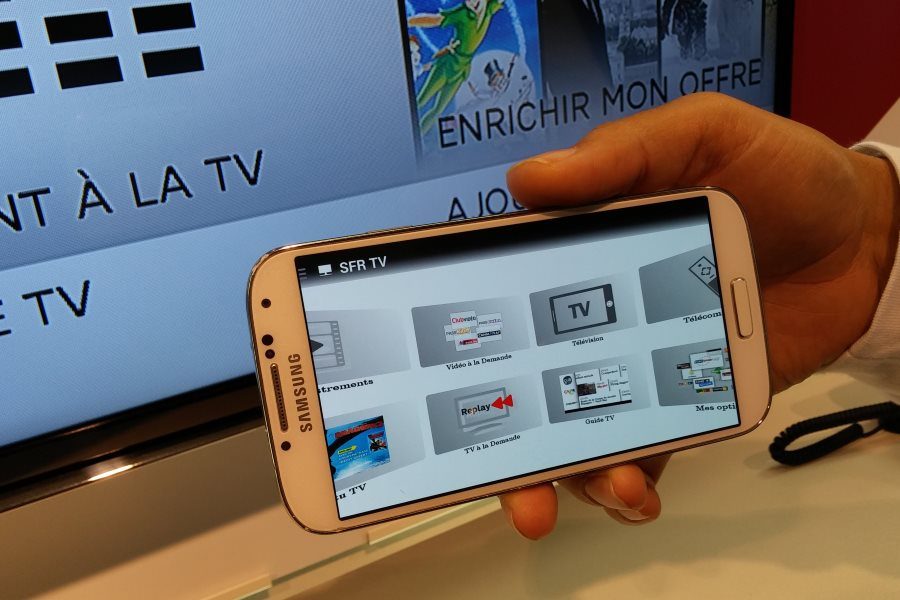 L'application SFR TV permet d'accéder au contenus TV sur son smartphone ou sa tablette.
