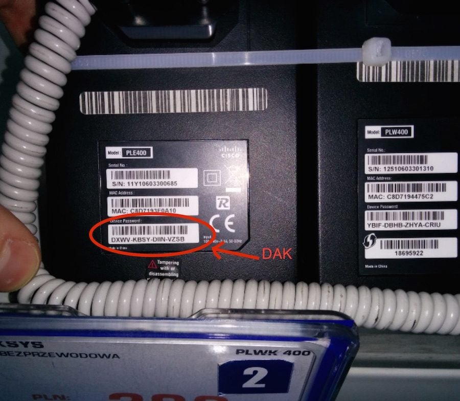 Des codes intéressants se trouvent sur les prises...