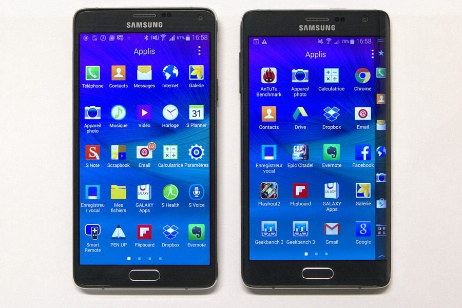 Galaxy Note 4 à gauche, Galaxy Note Edge à droite.