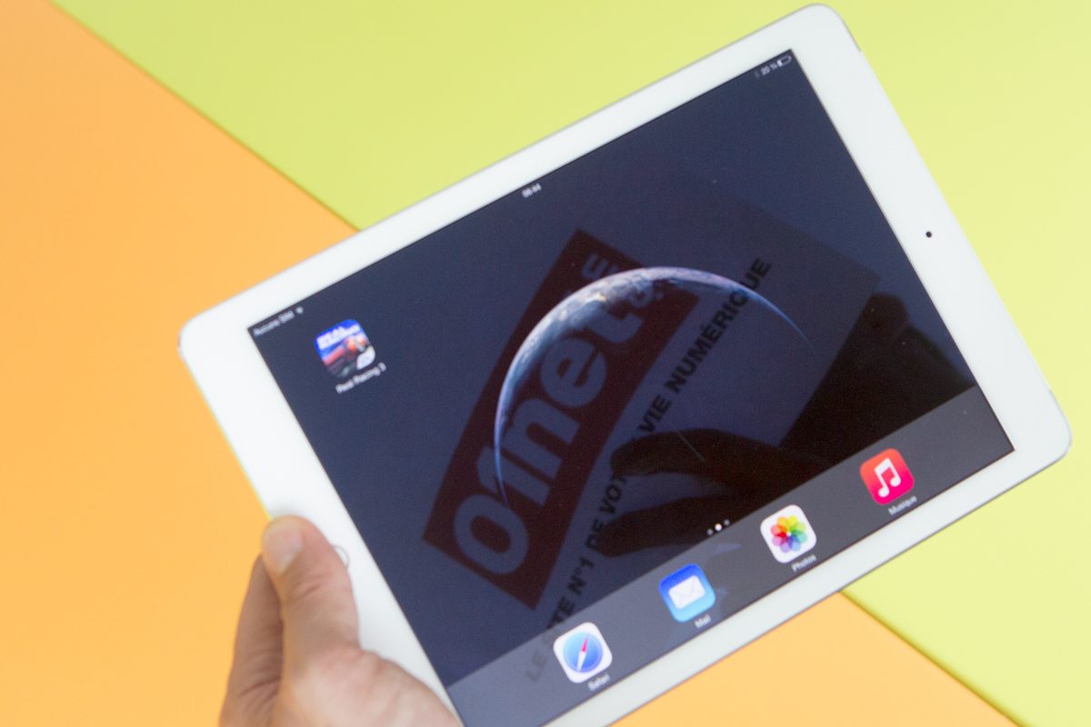 Reflets sur un iPad Air 2.
