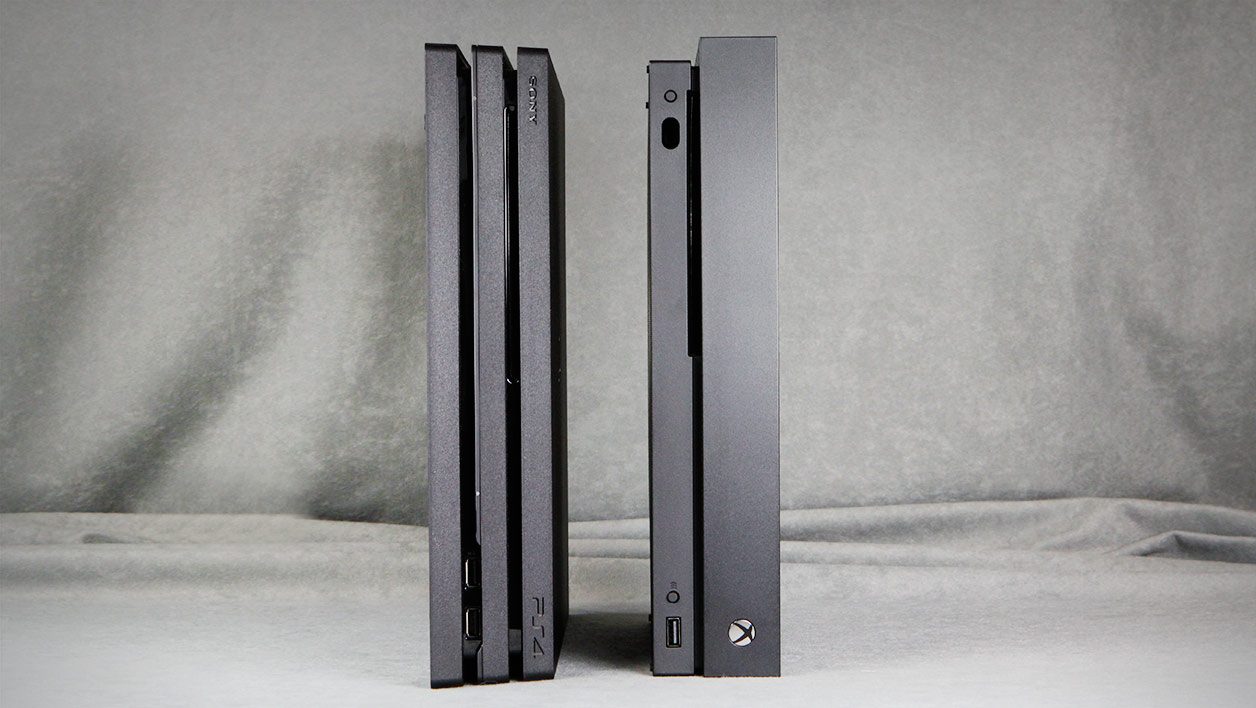 Xbox One X et PlayStation 4 Pro