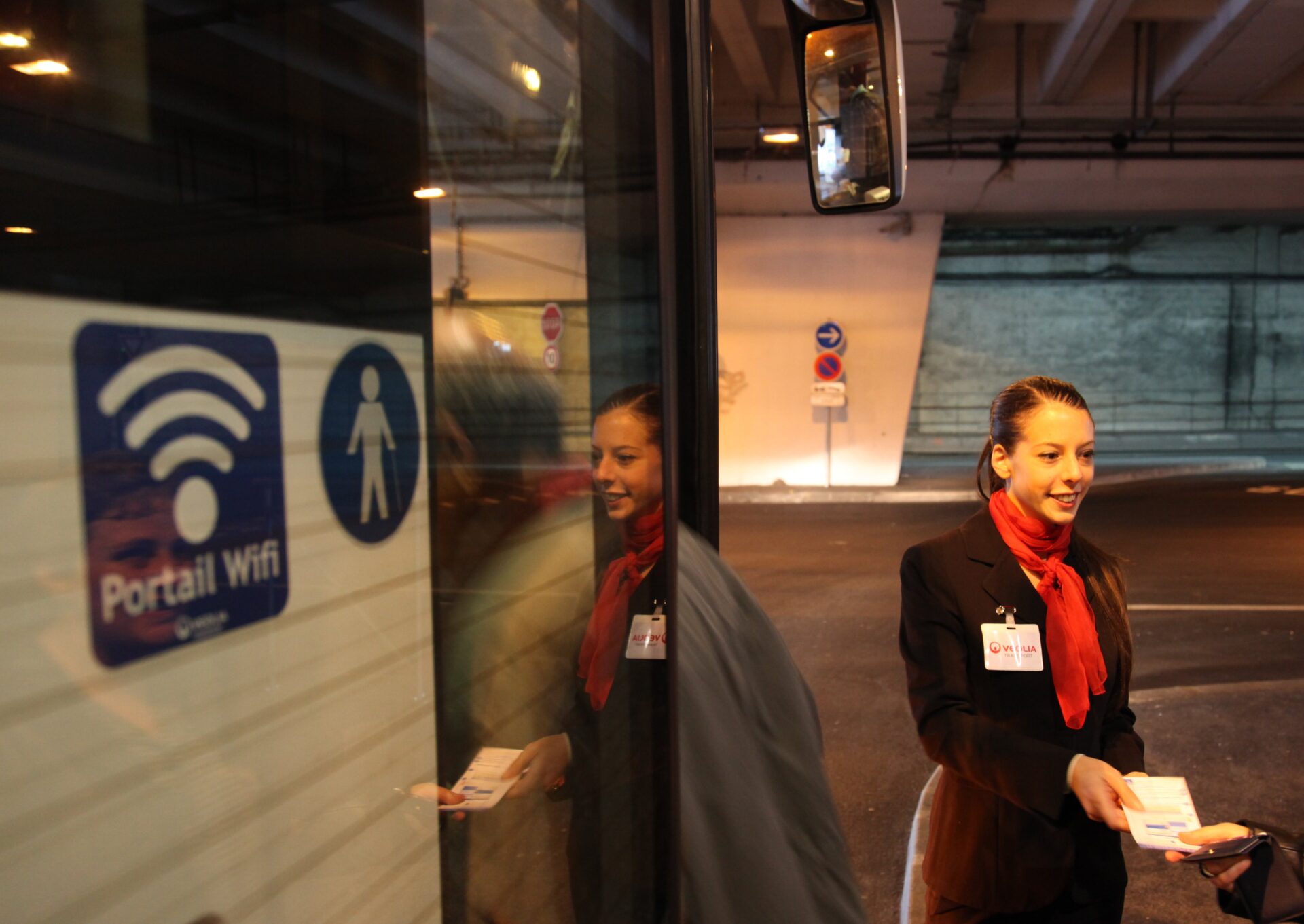 Les bus équipés du Wi-Fi sont signalés par un logo