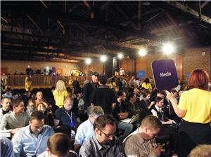 La salle de retransmission à Londres