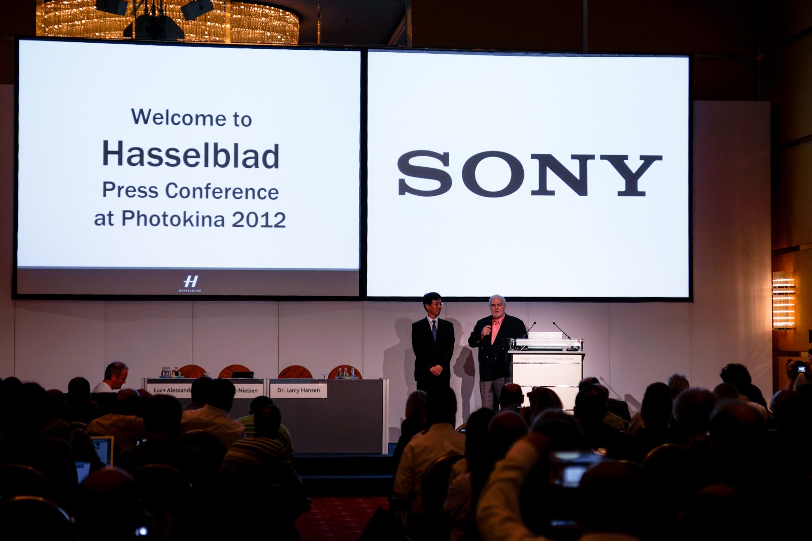 C'est sur le partenariat avec Sony que c'est ouverte la conférence Hasselblad lors de la Photokina 2012.