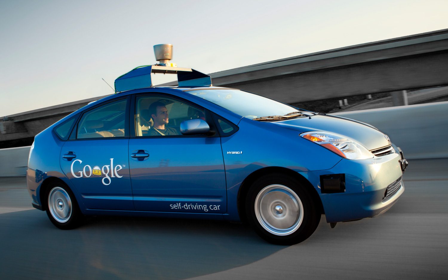 Une Toyota Prius spécialement équipée par Google, qui a déjà été « conduite » par un aveugle.