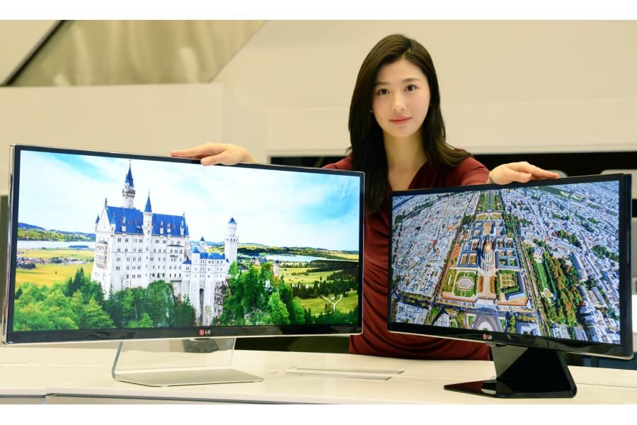 LG UM95