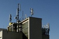 Ondes électromagnétiques&nbsp;: une proposition de loi allégée revient au parlement