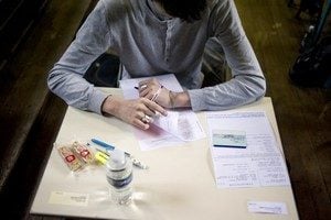 Publié les sujets du bac moins d'une heure après le début de l'épreuve est interdit.