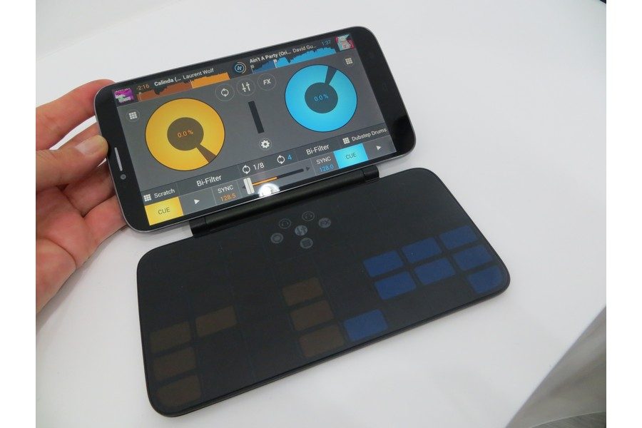 MagicFlip DJ d'Alcatel Onetouch pour mixer comme un pro.