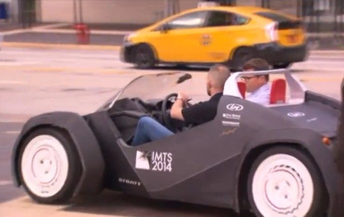 Local Motors espère vendre ses strati d'ici à la fin de l'année 2014.