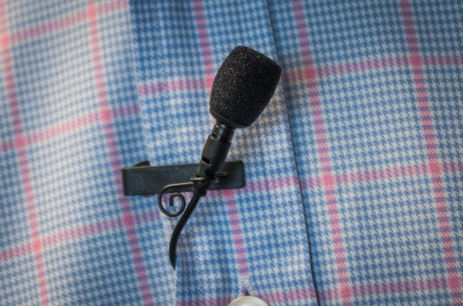 Microphone GENERIQUE Microphone Filaire à Collier à Pince pour iPhone  Interview Enregistrement