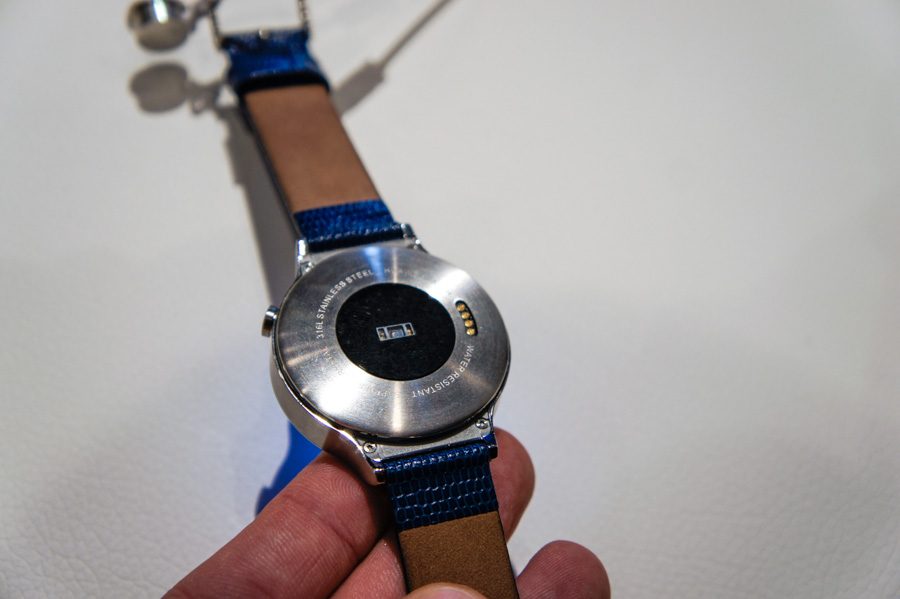 La Huawei Watch intègre un capteur cardio