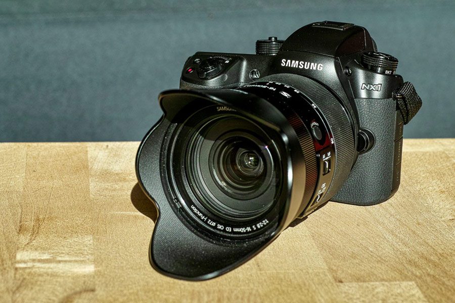 Samsung NX1