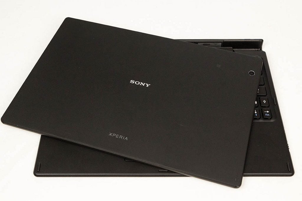 Test : Sony Xperia Z4 Tablet, une tablette poids plume rapide et agile