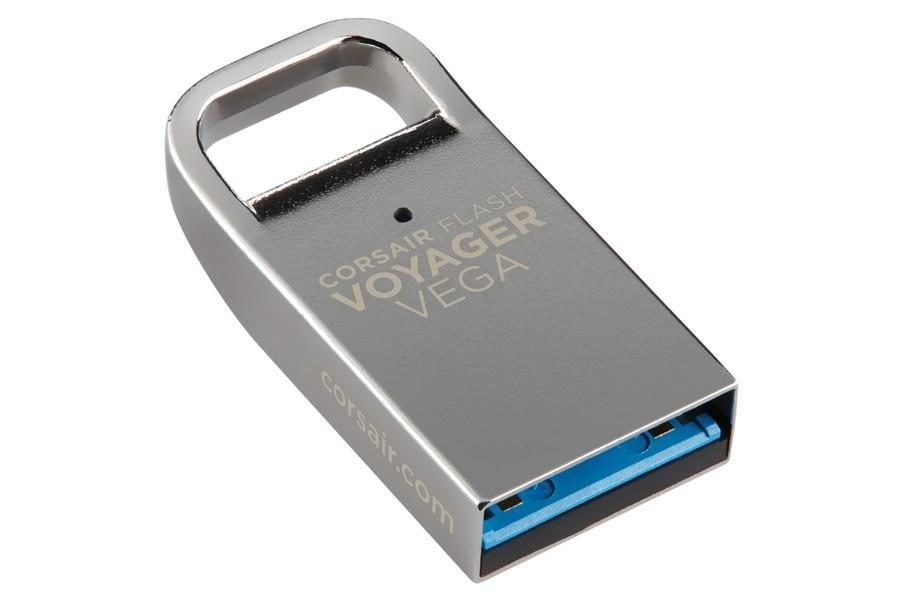 Test Corsair Flash Voyager Vega, une clé USB 3.0 minuscule mais peu rapide