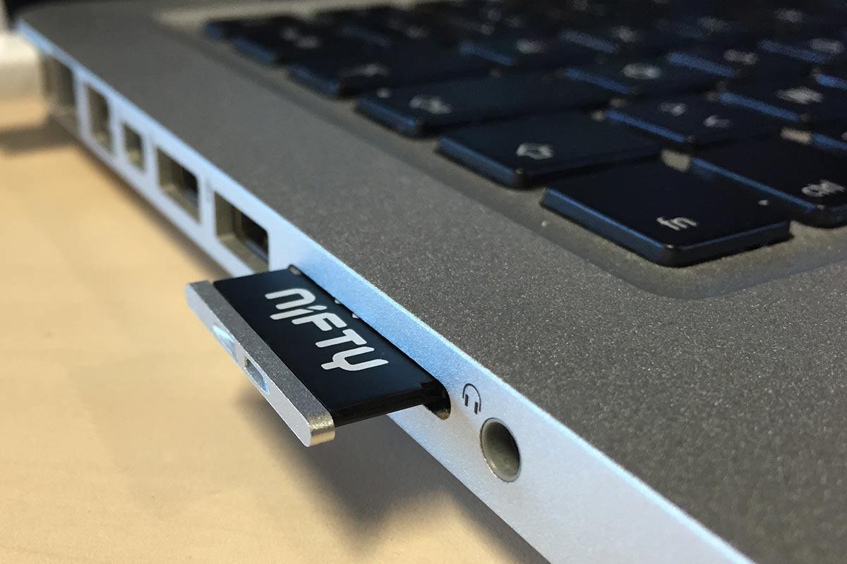 Nifty MiniDrive : un lecteur de carte Micro SD dans le Mac