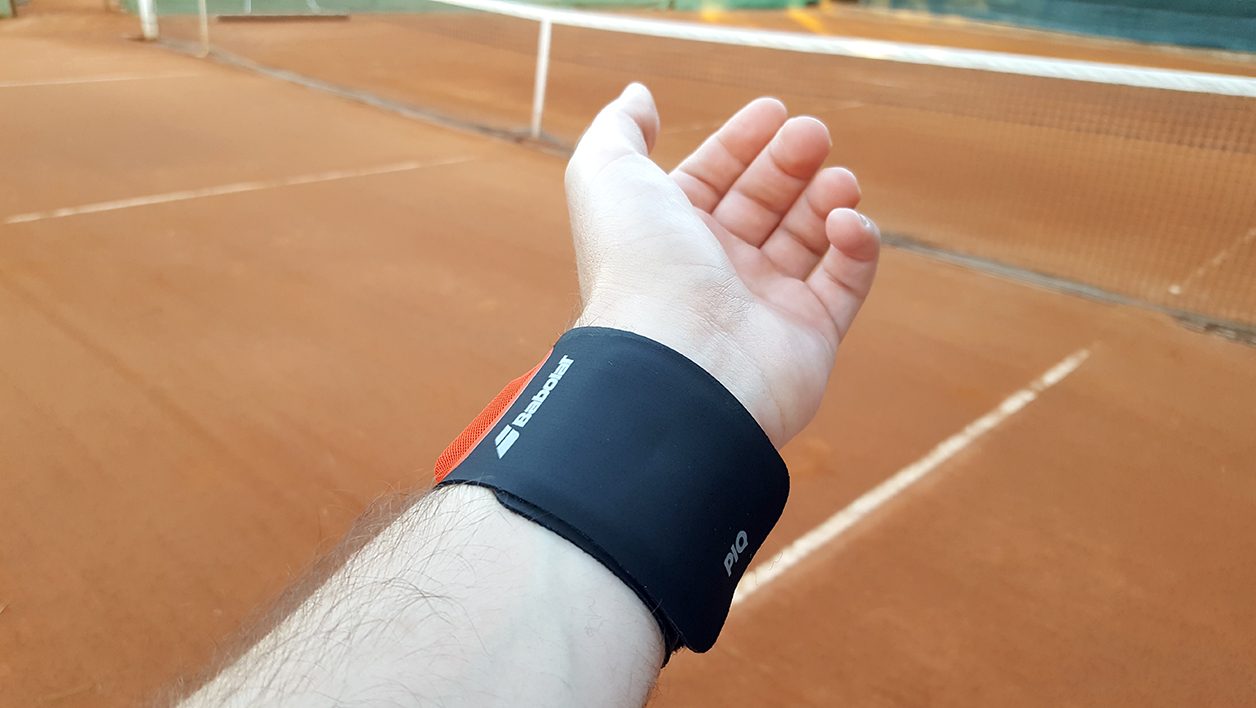 Le bracelet PIQ & Babolat
