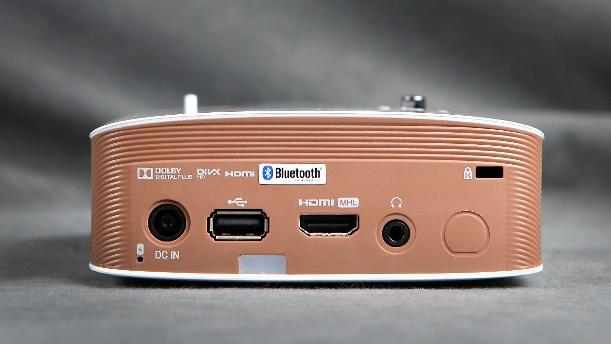 LG Minibeam PH150G