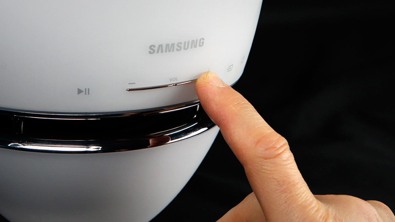 Samsung R7