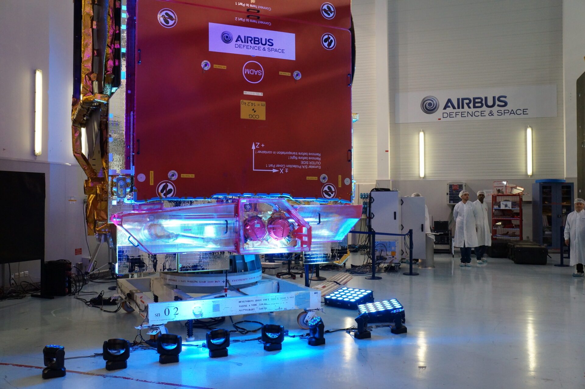 La salle blanche dans laquelle le satellite a été assemblé et testé.
