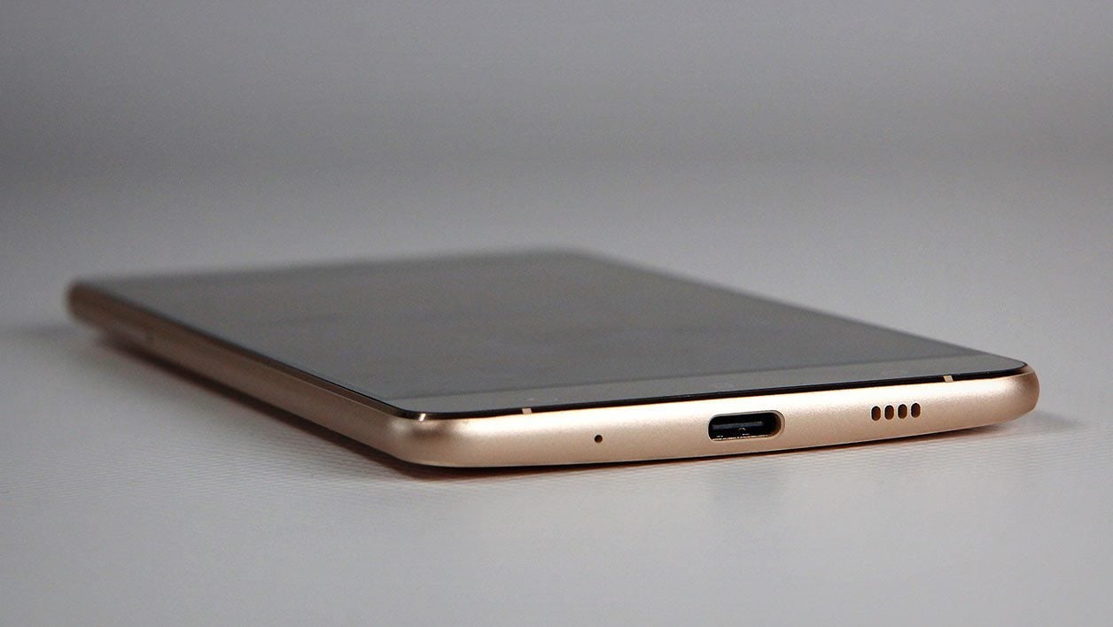 L'Asus Zenfone 3 Deluxe (Snapdragon 821)