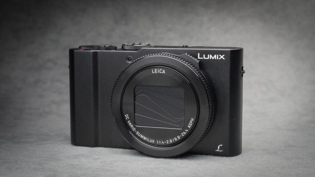 Test : Panasonic Lumix LX15, le compact expert roi du rapport qualité/prix