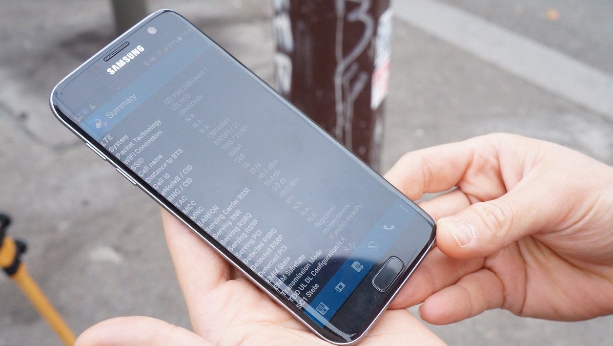 Le comportement du smartphone qui se connecte à ces petites antennes est également scruté.