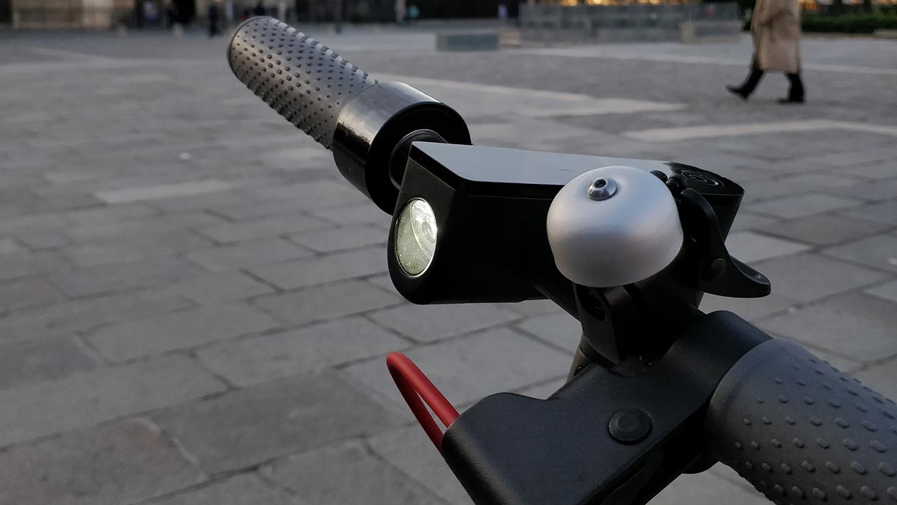 Xiaomi Mi Electric Scooter