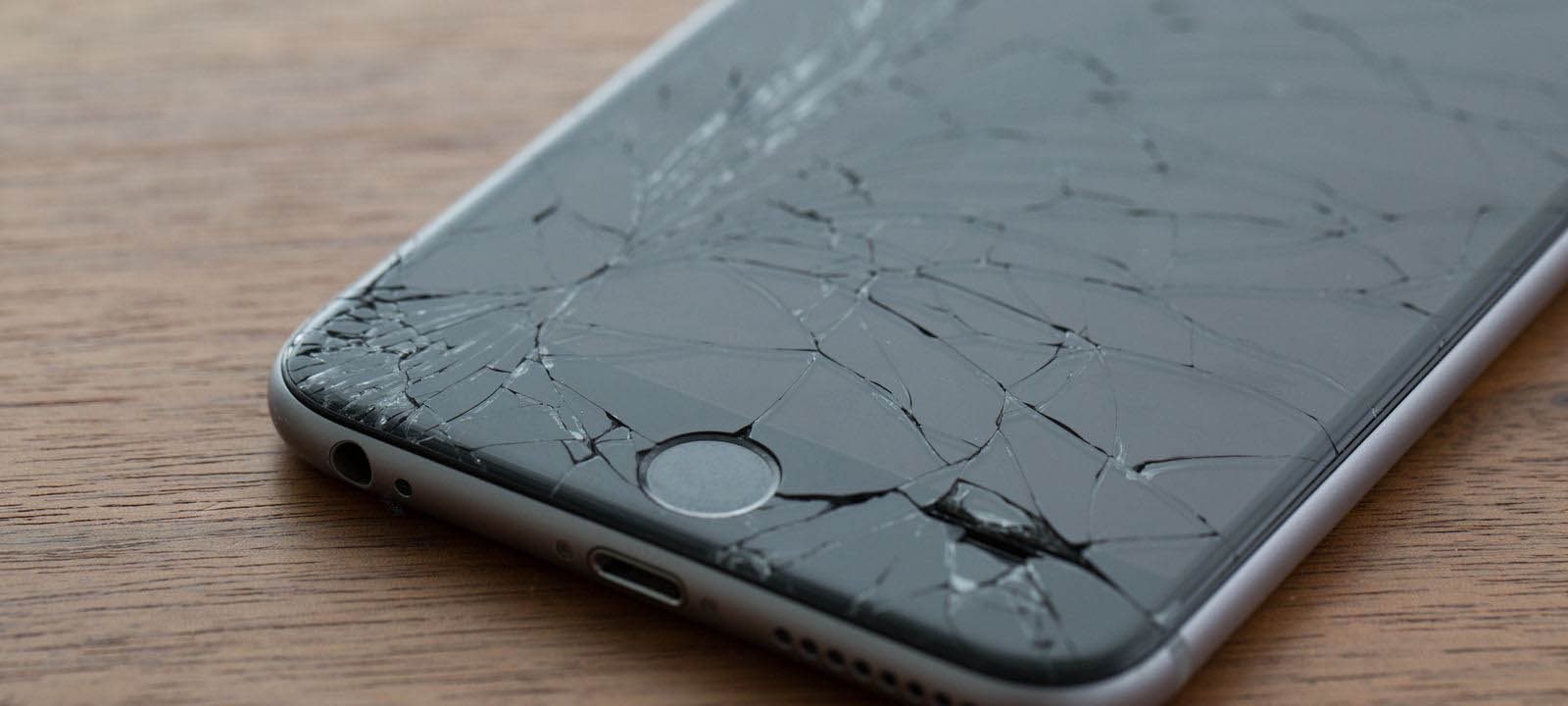 Réparer l'écran de son iPhone pourra coûter moins cher (mais…)