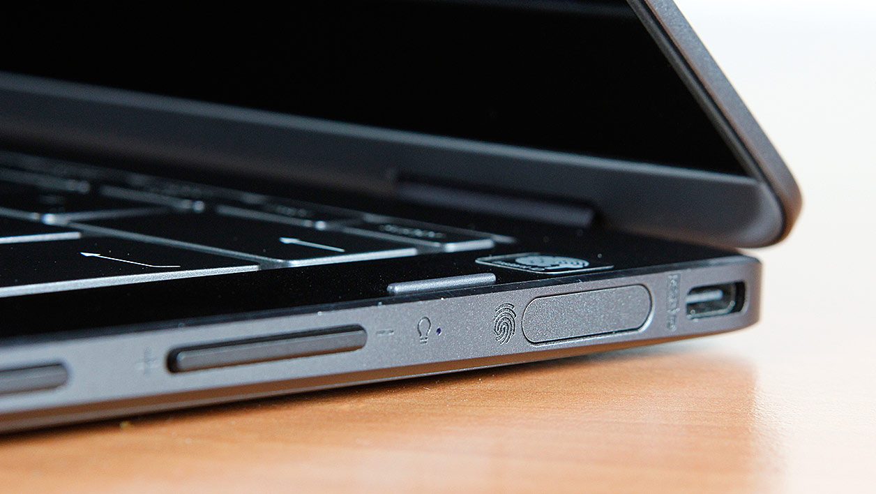 Asus ZenBook Flip S (UX370UA)