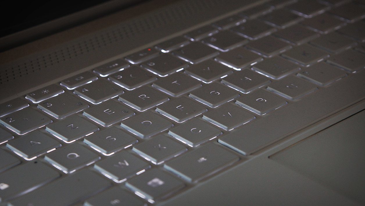 HP Spectre 13 (13-af004nf)