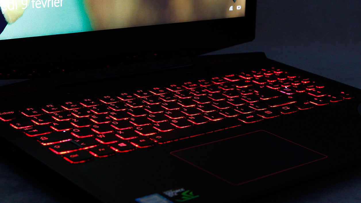 Lenovo Legion Y720-15IKB (80VR002MFR)