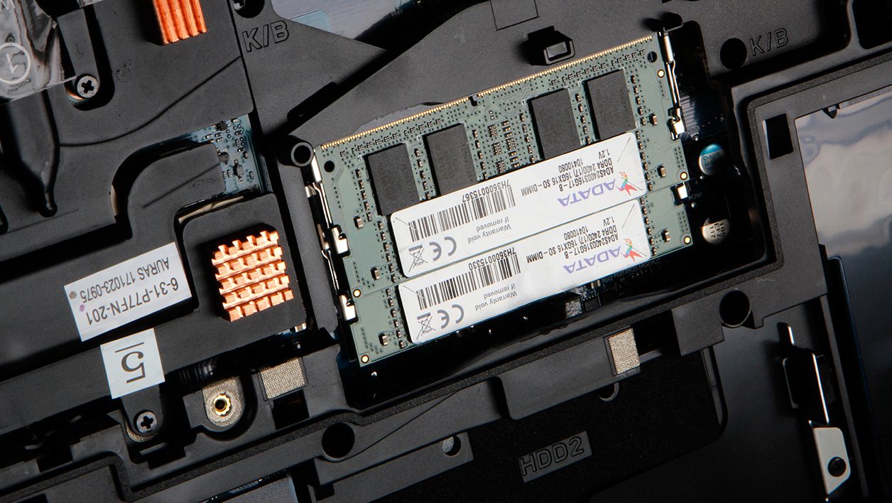 Clevo P775TM1-G