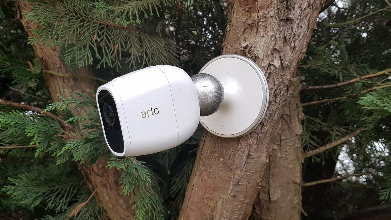 Test Caméra de surveillance Netgear Arlo Pro 2 : le cap de la Full HD  franchi - Les Numériques