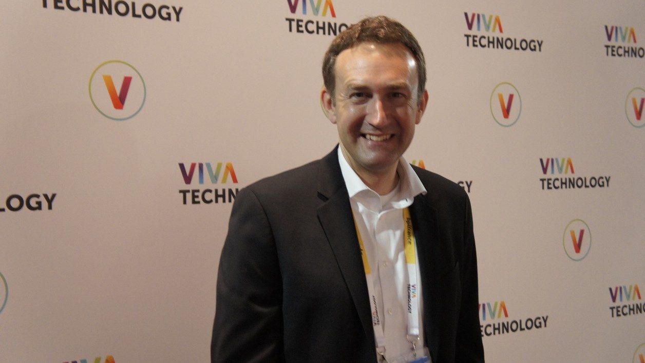Le directeur des programmes d’aviation d’Uber Eric Allison.