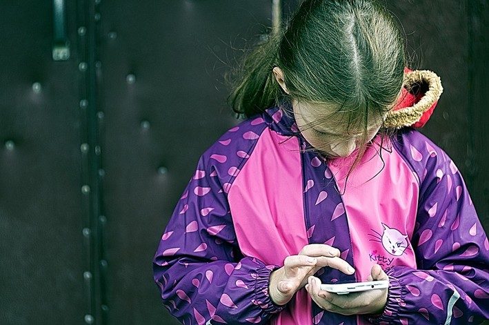 enfant smartphone