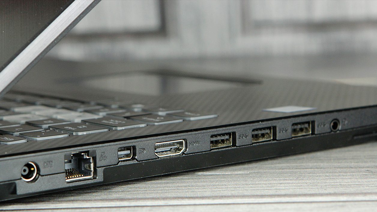 Asus ROG Strix Scar II GL704