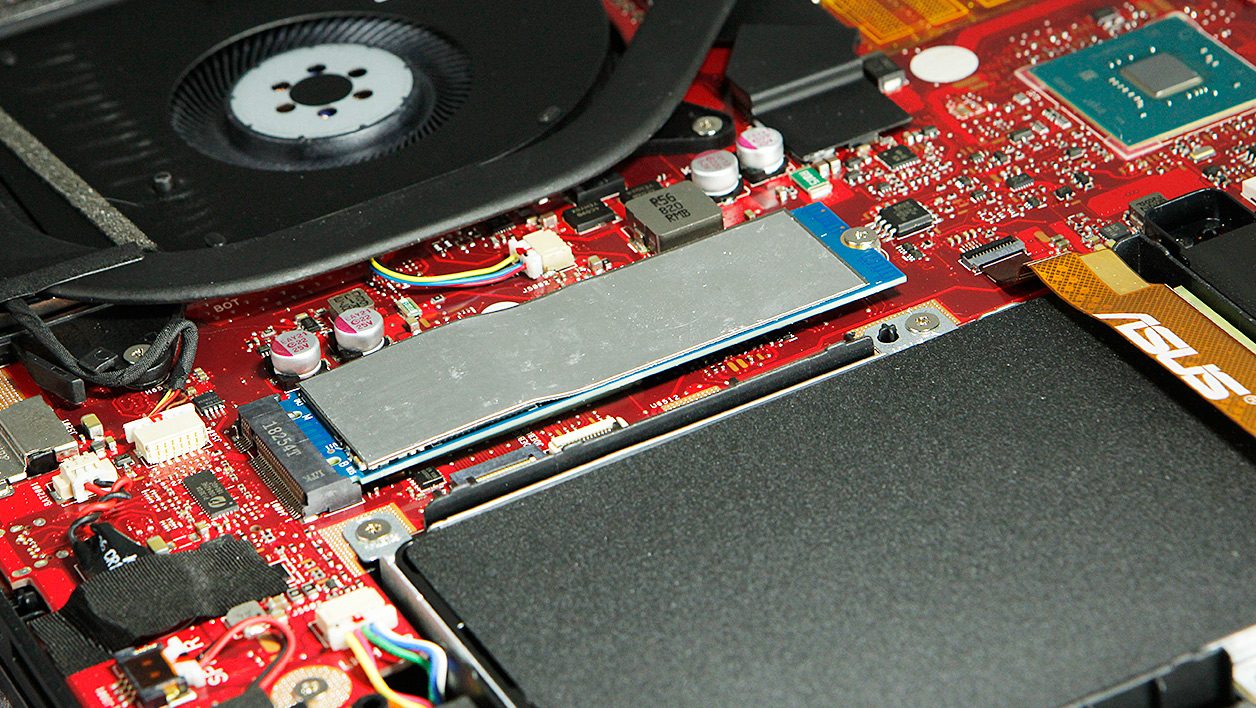 Asus ROG Strix Scar II GL704