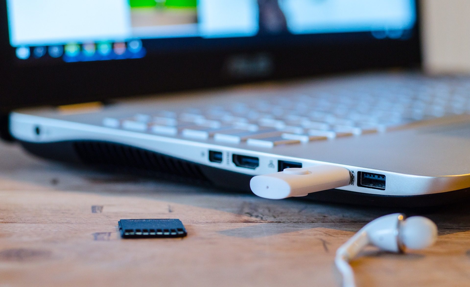 Comment installer Mac OS depuis une clé USB ?