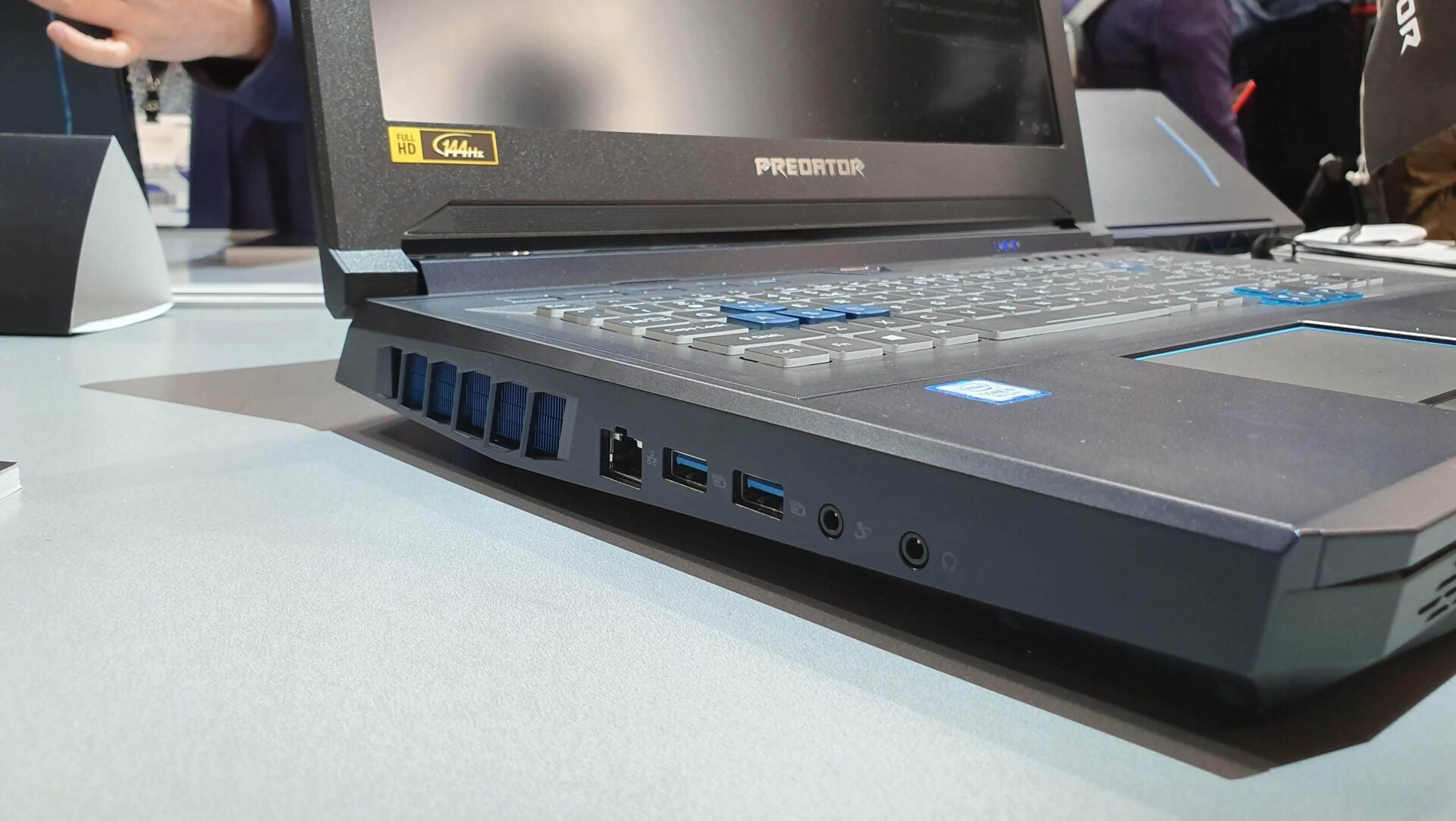 Helios 700