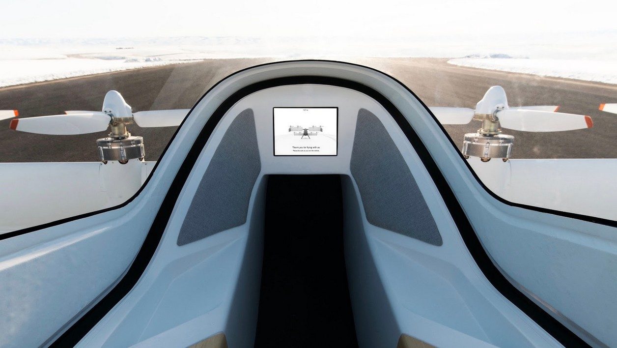 Le cockpit de la voiture volante.