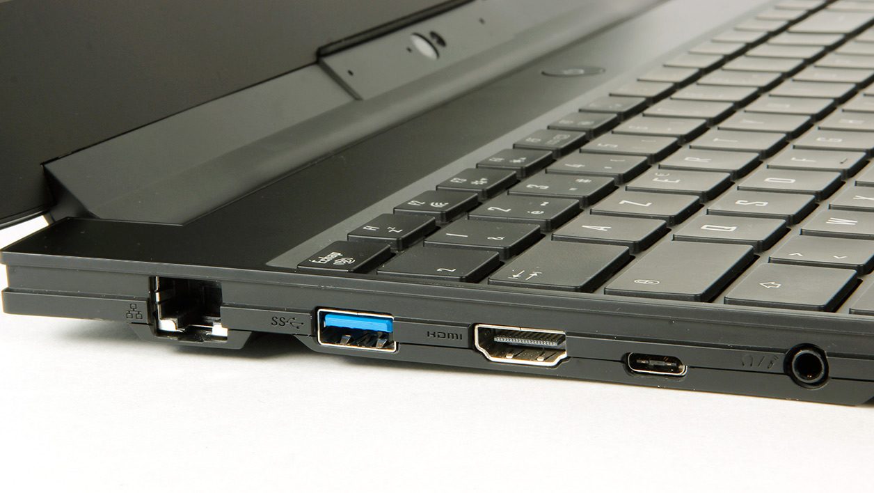 Gigabyte-AERO-15-X9-connect-g.jpg