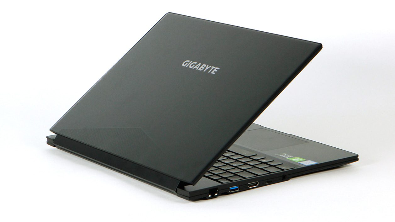 Gigabyte-AERO-15-X9-dos.jpg