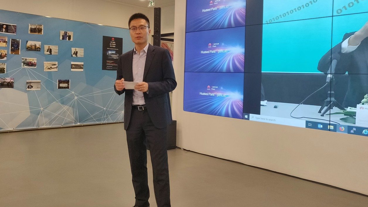 Shi Weiliang, le directeur général de Huawei France.