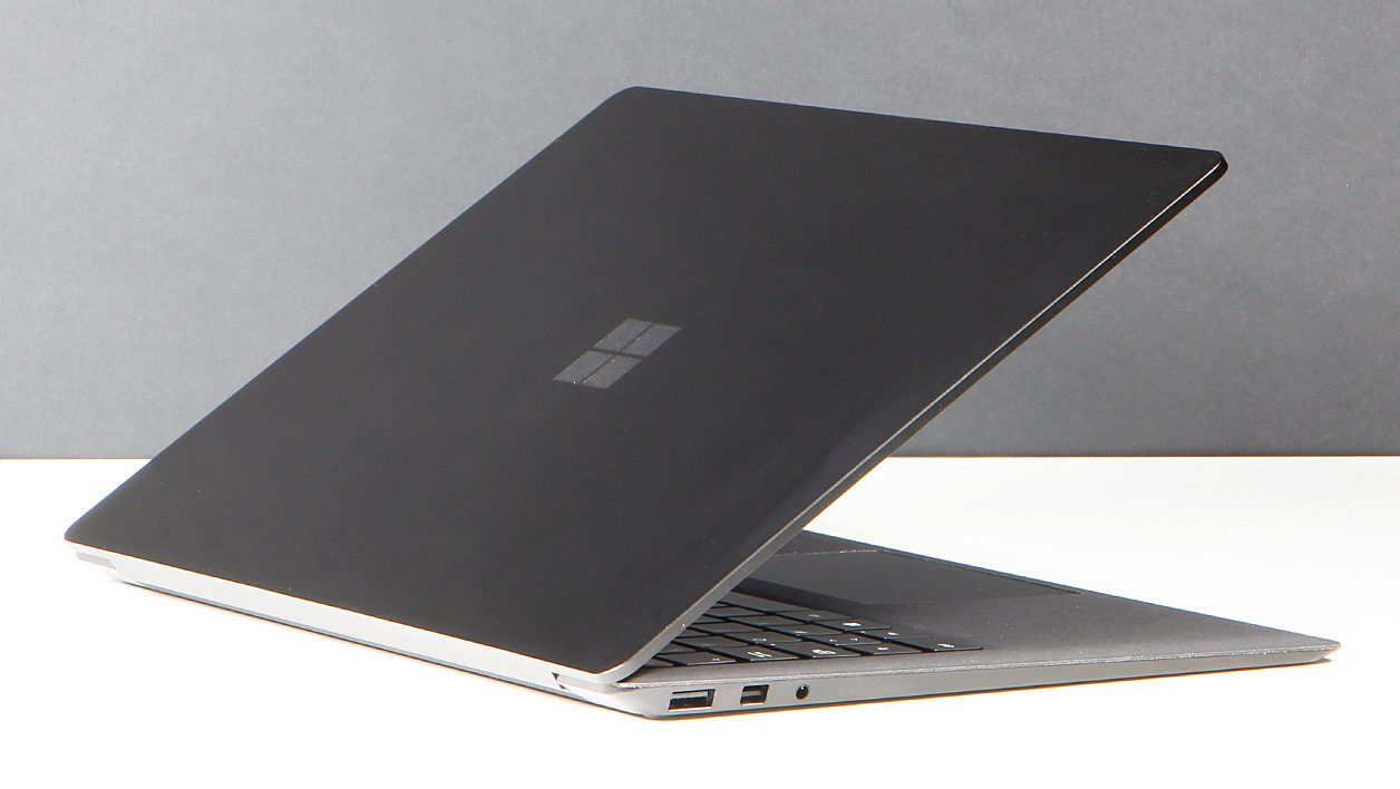Microsfot Surface Laptop 2