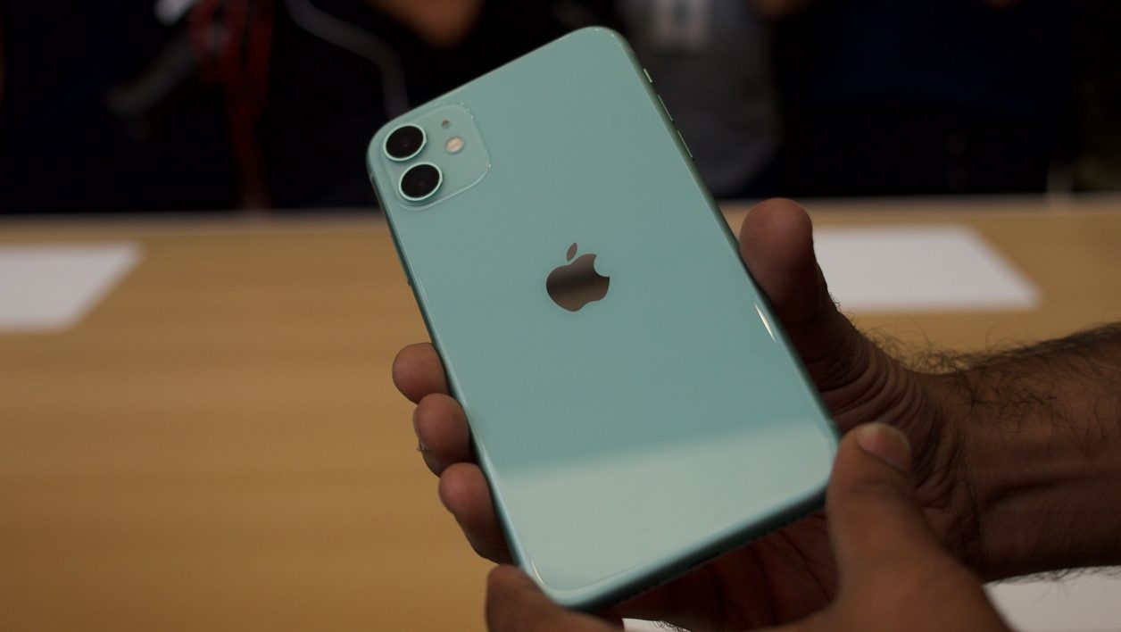 iPhone 11 2.jpg