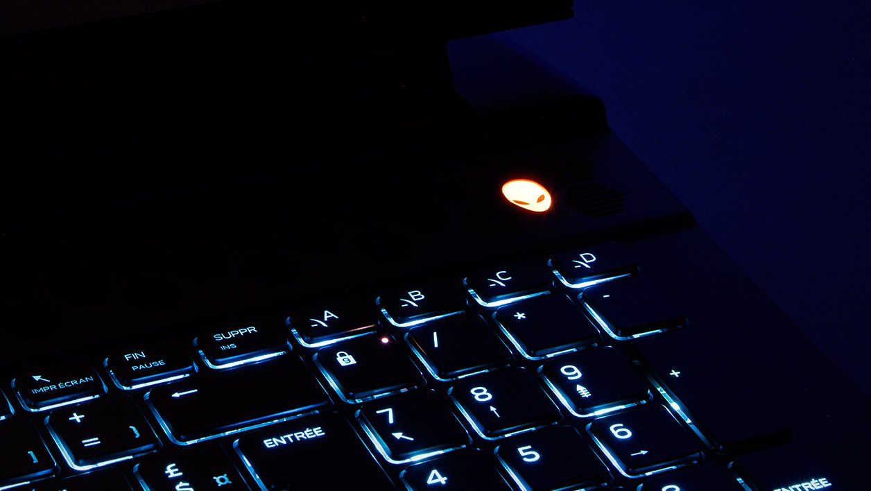 Dell Alienware m17 R2