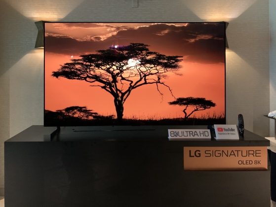 OLED 8K 77'
